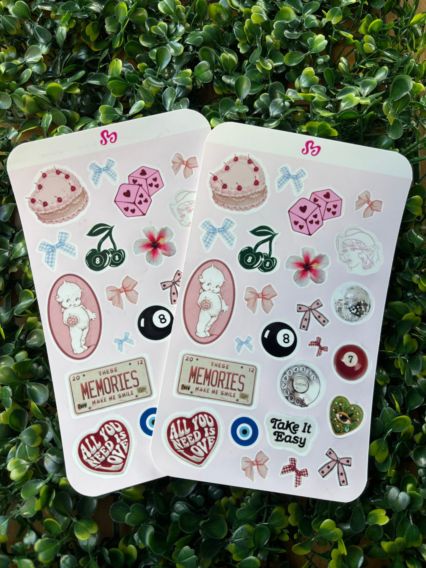 The It girl sticker sheet