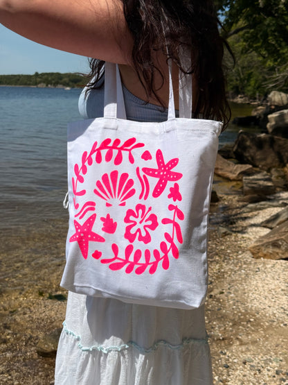 Seashell Dreams Tote Bag 🐚